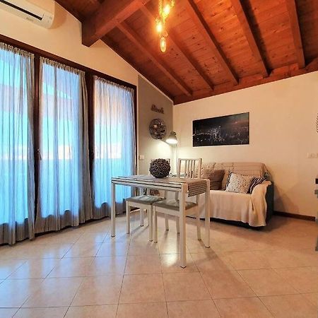 Il Torchio Rooftop Apartment With Wide Terrace Sirmione Exterior photo