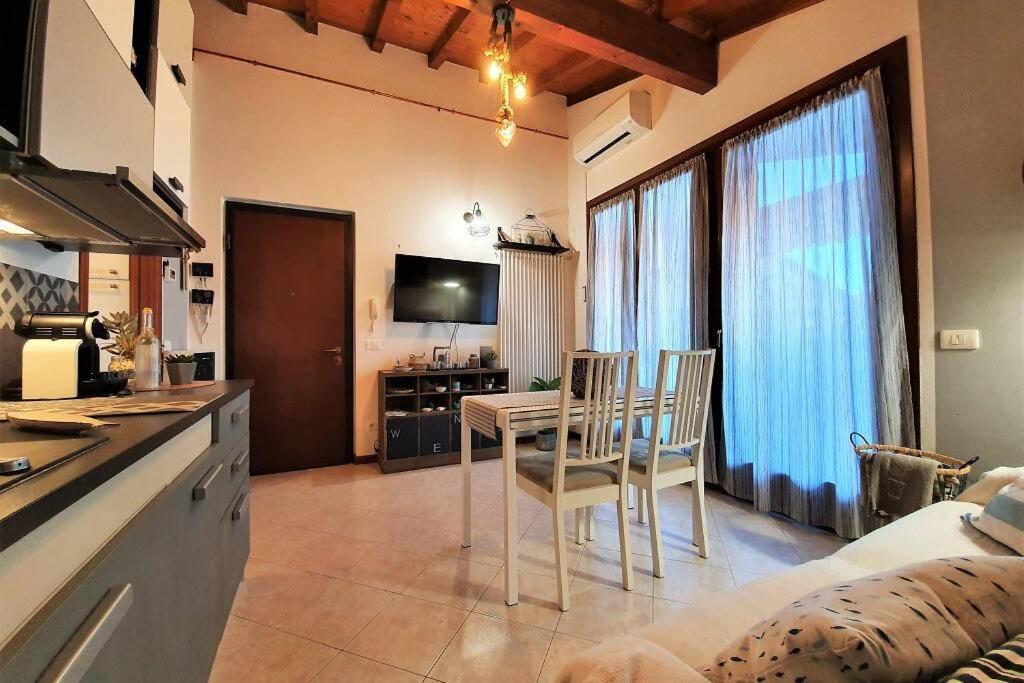 Il Torchio Rooftop Apartment With Wide Terrace Sirmione Exterior photo
